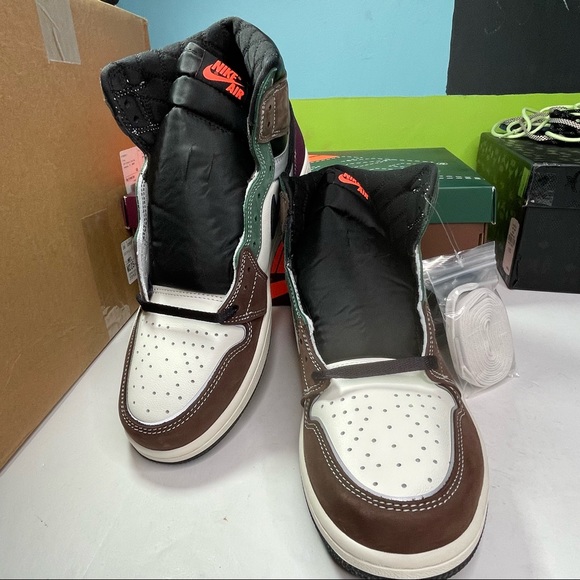Air Jordan 1 High Retro OG Mens Size 10 Basketball Sneakers Nike Hand Crafted - Picture 2 of 11